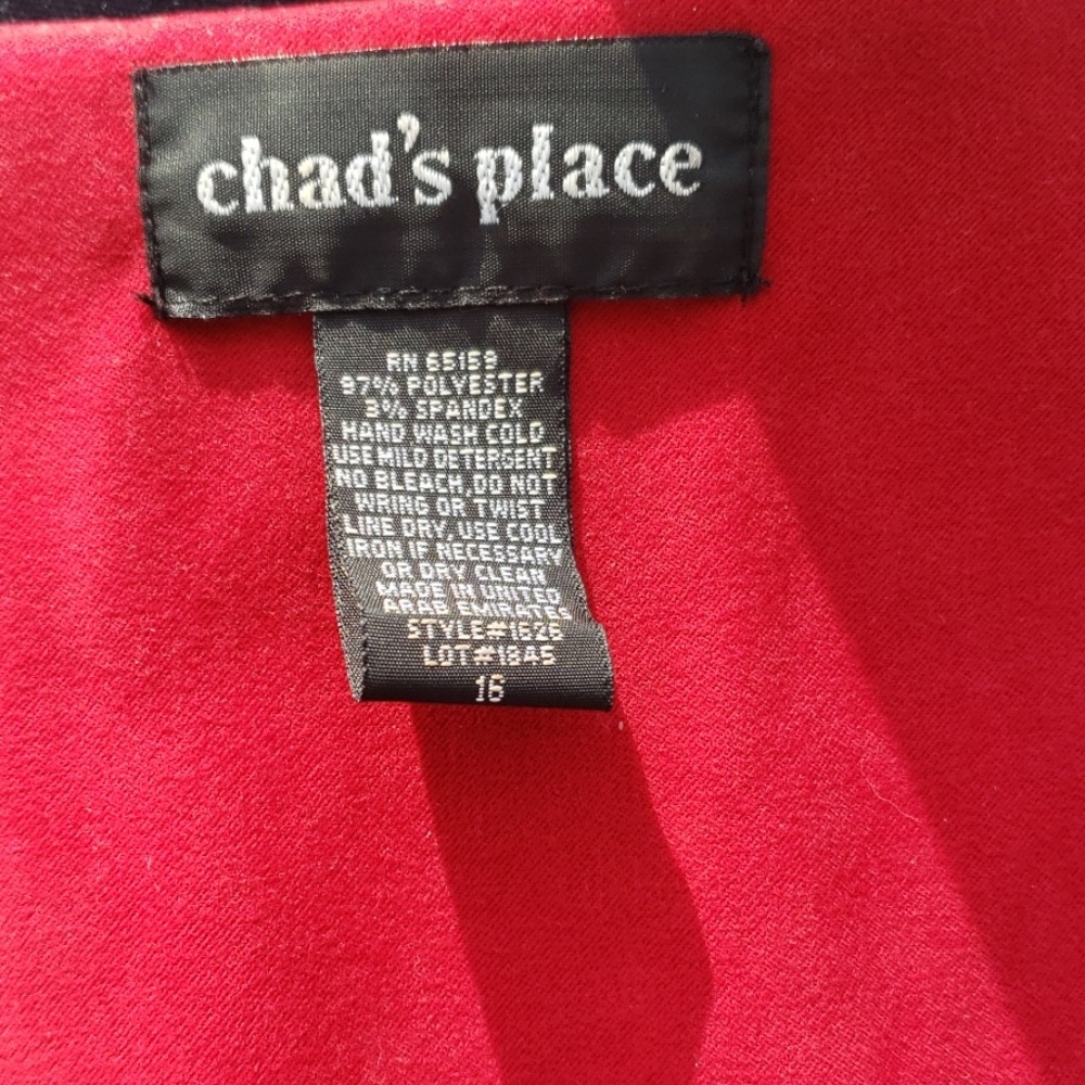 CHADS  PLACE - Picture 2 of 3